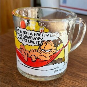 Vintage 1978 McDonalds Garfield Glass Coffee Mug (Hammock)